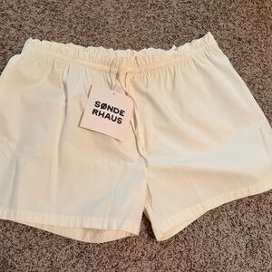 Sonderhaus perfect short- cream